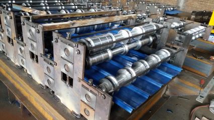 840-900實心軸彩鋼瓦機械 滄州順成壓瓦機械的價格、廠家與設備圖片詳解